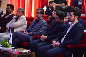 آیین بزرگداشت روز کار و کارگر و تجلیل از کارگران نمونه گروه سرمایهگذاری توکافولاد