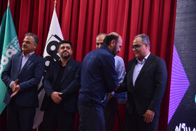 آیین بزرگداشت روز کار و کارگر و تجلیل از کارگران نمونه گروه سرمایهگذاری توکافولاد