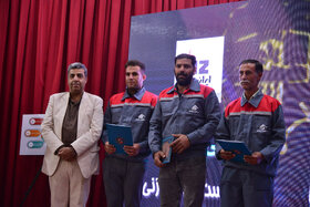 آیین بزرگداشت روز کار و کارگر و تجلیل از کارگران نمونه گروه سرمایهگذاری توکافولاد