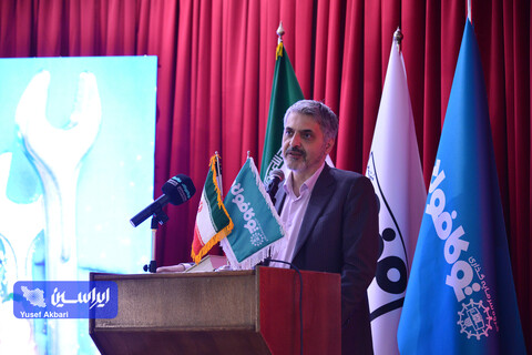 آیین بزرگداشت روز کار و کارگر و تجلیل از کارگران نمونه گروه سرمایه‌گذاری توکافولاد