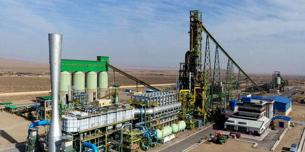  نشان مدیر شایسته سال در حوزه مسئولیت اجتماعی به فولاد غدیر نی‌ریز رسید