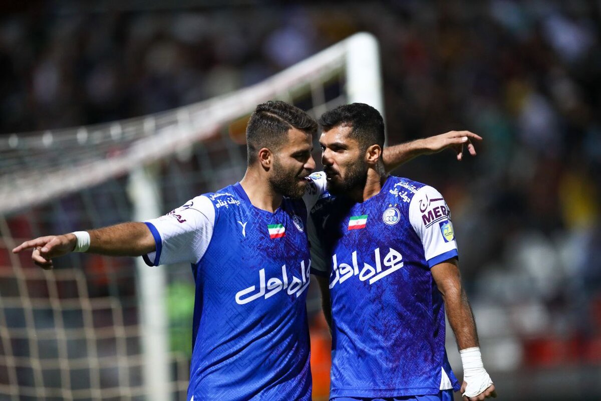 پیروزی پرسپولیس و استقلال در هفته ماقبل پایانی لیگ برتر/ فرمان قهرمانی دست سرخها