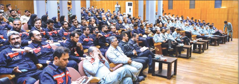 تأکید بر آگاهی پیمانکاران در دستیابی به اهداف HSE فولاد مبارکه