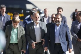 وزیر کشور وارد اصفهان شد/ بررسی فرونشست، آب و آلودگی هوای استان در دستور کار این سفر است