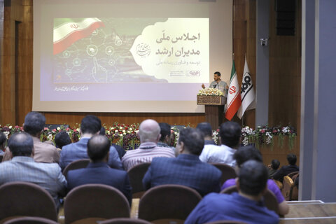 فولاد مبارکه و صداوسیما برای امیدآفرینی در جامعه رسالت مشترکی دارند طیب نیا