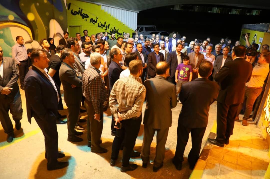 مدیران صداوسیما در ورزشگاه نقش جهان