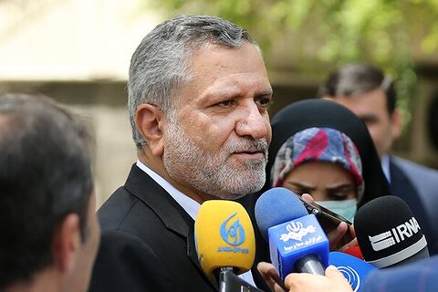 افزایش ۲۰ درصدی یارانه دهکهای پایین جامعه/ برخورد شدید با تخلفات احتمالی صندوق بازنشستگی کشوری وزیر کار