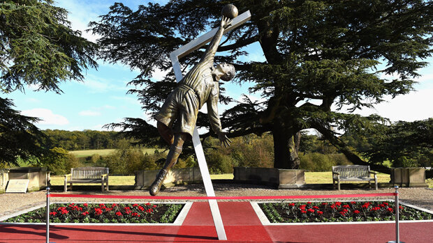 اولین فوتبالیست سیاهپوست تاریخ چه کسی بود؟