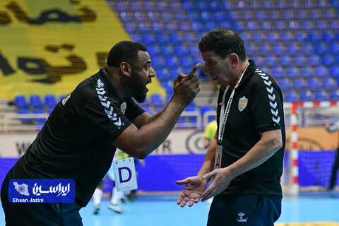 مسابقه هندبال سپاهان - کلوب عمان