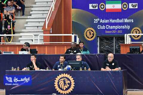 مسابقه هندبال سپاهان - کلوب عمان