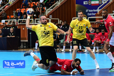 مسابقه هندبال سپاهان - کلوب عمان