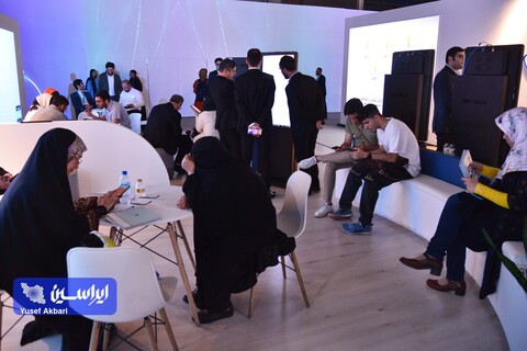 دومین روز از پانزدهمین نمایشگاه بین المللی صنعت مالی (بورس، بانک و بیمه)