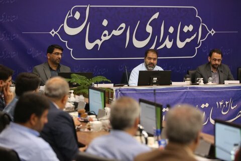 استاندار اصفهان در قرارگاه اقتصاد دانش‌بنیان استان