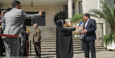 پولهای بلوکهشده درحال آزادسازی است مخبر