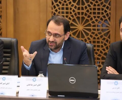 کاهش ۵۰ درصدی پروندههای بانکی در ستاد تسهیل و رفع موانع تولید استان/ ارجاع ۲ درصد از پرونده متقاضیان به هیئت خبرگان بانکی  نقش