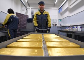 نوسان بازار طلا در یک محدوده کوچک