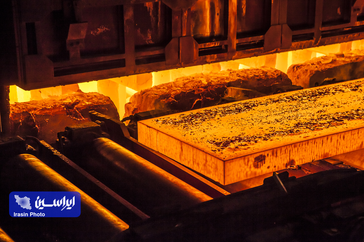 ثبت رکورد جدید تولید ماهانه محصول در ناحیه نورد گرم فولاد مبارکه