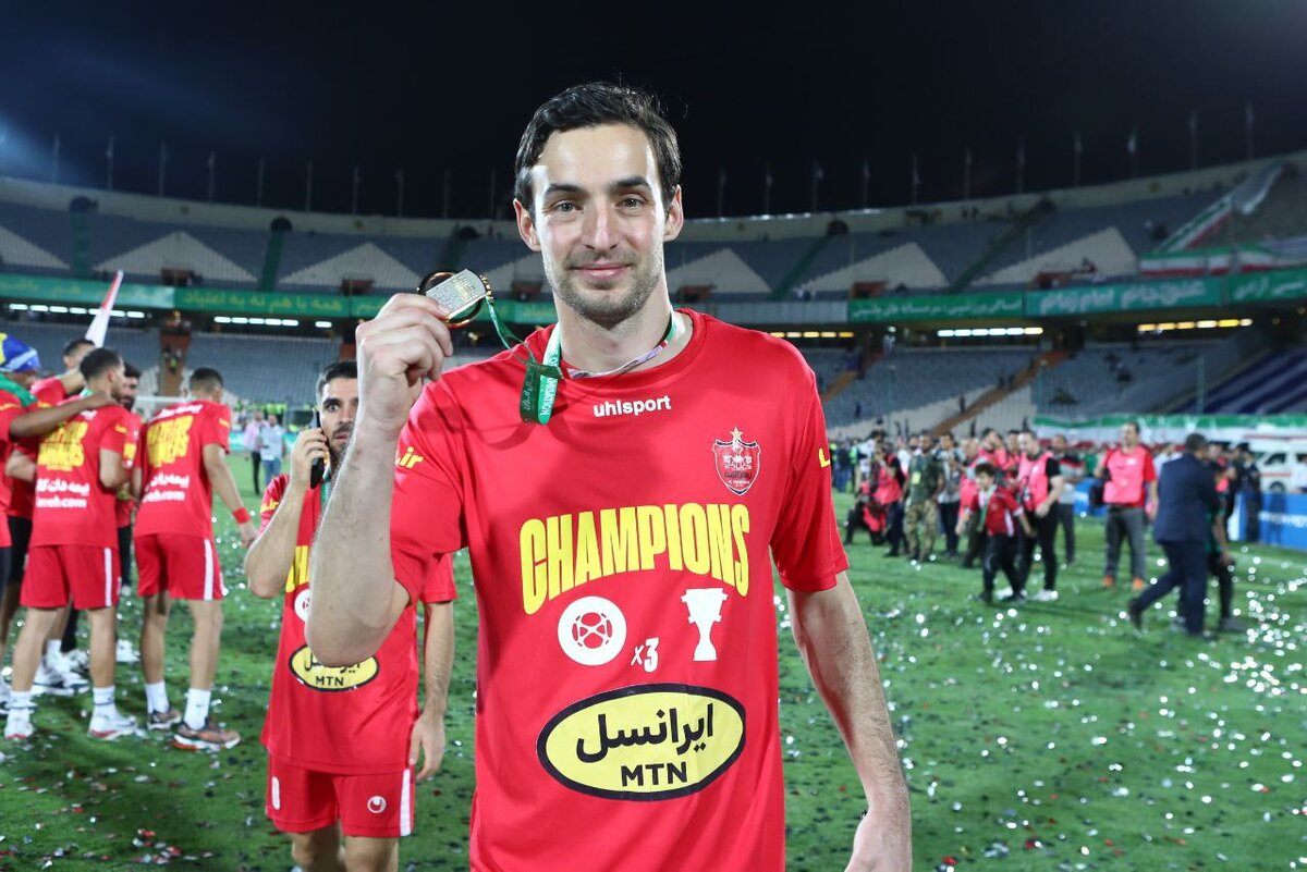 قرارداد گولسیانی با پرسپولیس تمدید شد