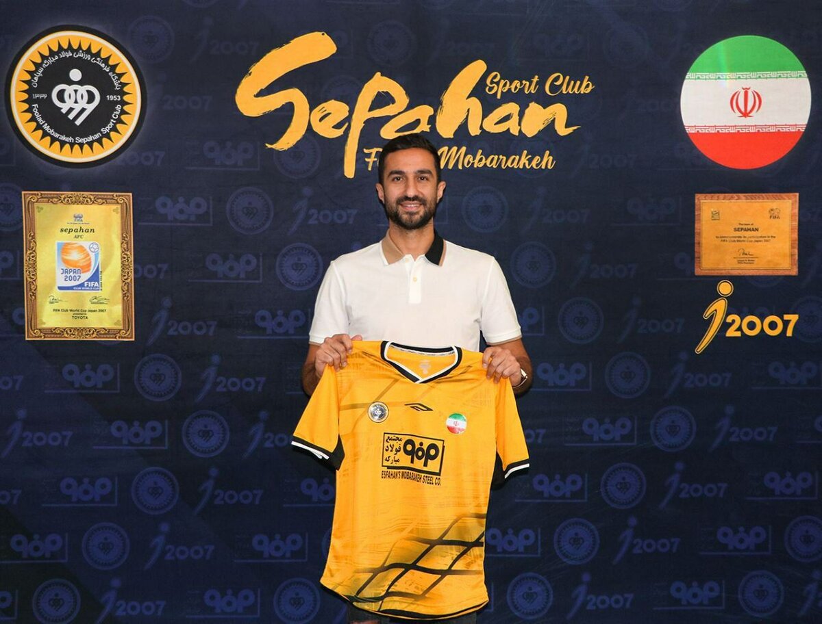 هادی محمدی جدیدترین بازیکن سپاهان برای خط دفاعی