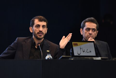 توسعه پایدار برای تبدیل شدن به صنعت سبز با تمرکز بر فناوریهای نوین در فولاد مبارکه  طیب نیا مجمع