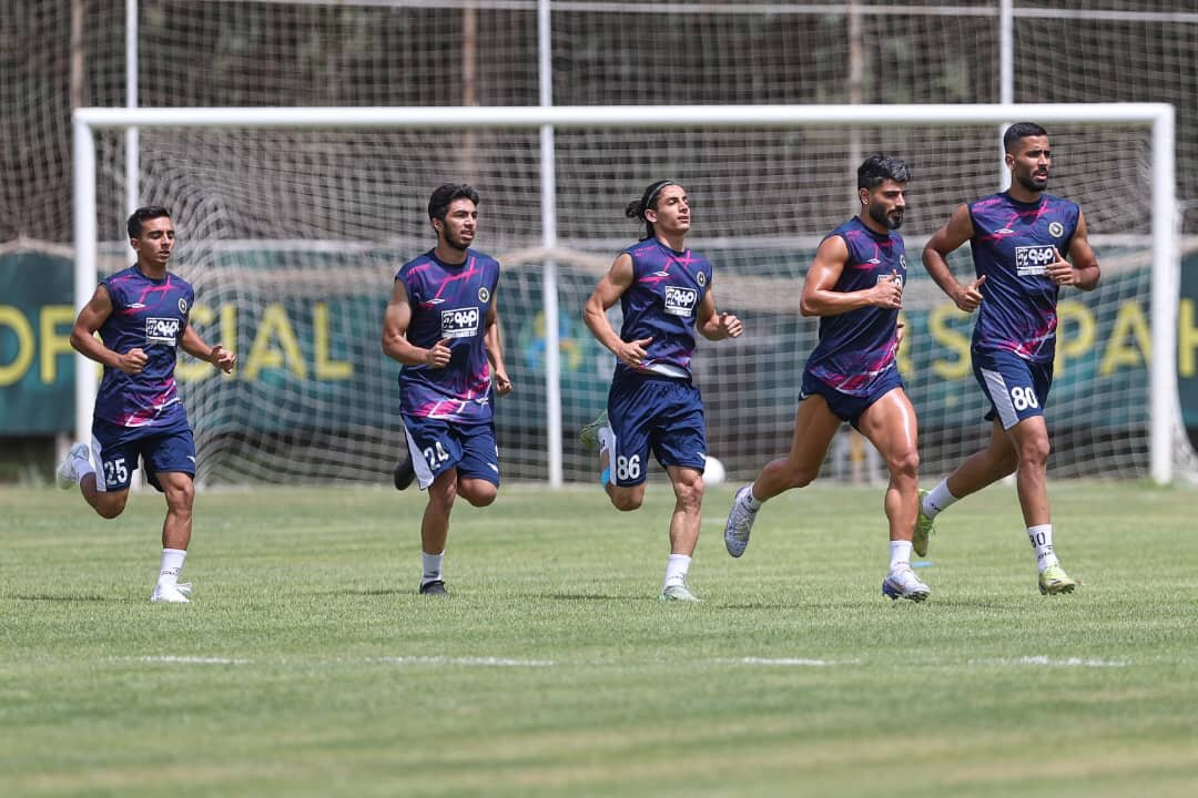 مدیر تیم سپاهان: مخارج باشگاه حساب و کتاب دارد/ کار دشواری در آسیا داریم