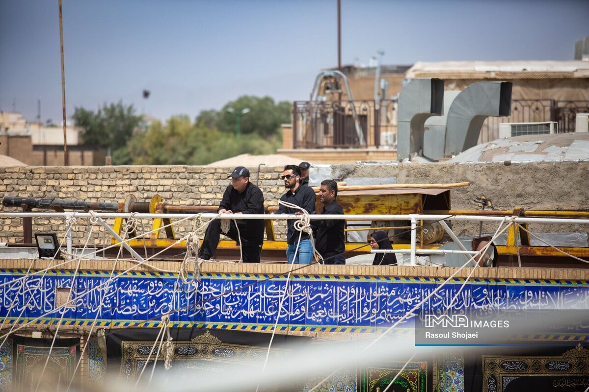 محمدرضا ساکت و امید نورافکن در حسینیه هارونیه