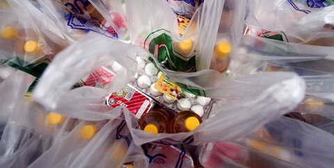 ۱۲۵ هزار بسته معیشتی میان خانوارهای نیازمند کشور توزیع شد بسته معیشتی