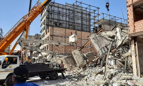 پرداخت مطالبات پیمانکاران شهرهای جدید منوط به اجرای تعهدات است ریزش ساختمان