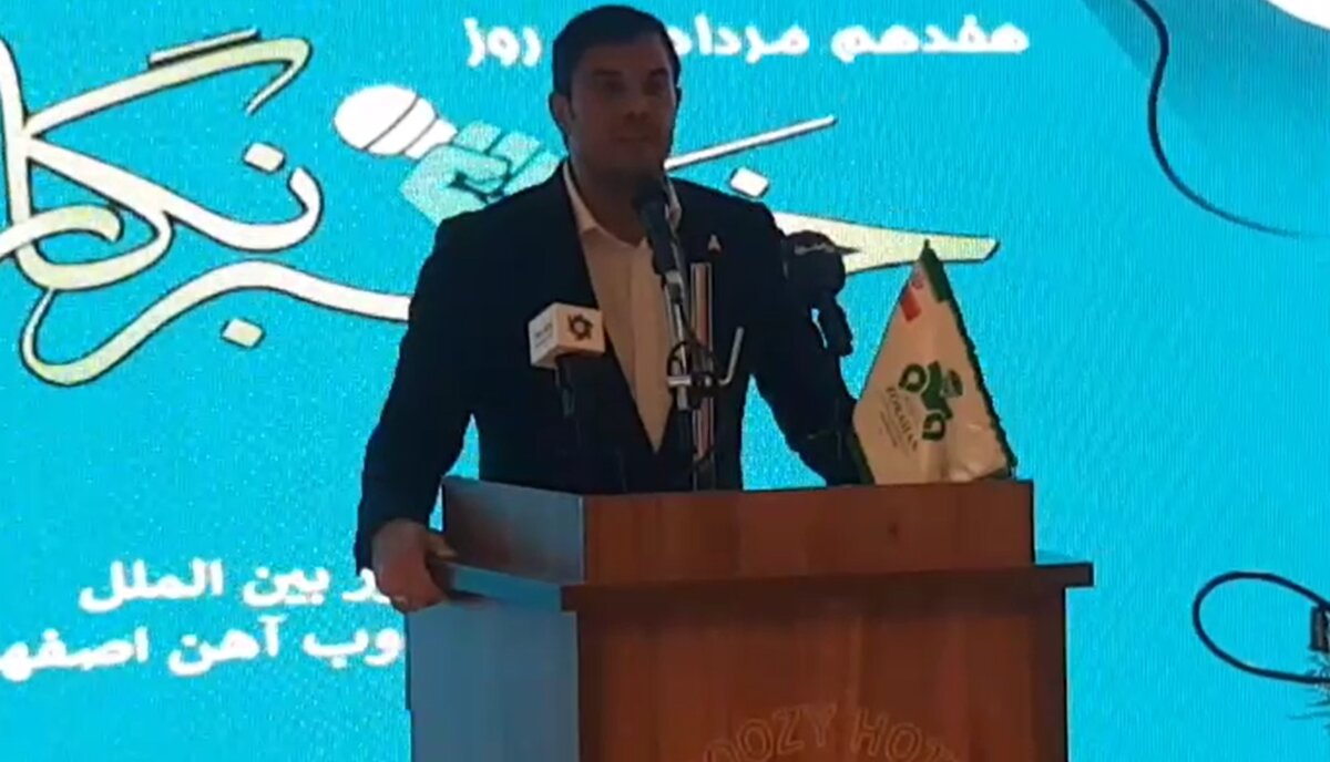 فوتبالیست بوده‌ام اما فرصت دخالت در کارهای فنی را ندارم/ ذوب‌آهن روزهای درخشانی خواهد داشت