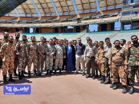بازدید سربازان قرارگاه صنایع دفاعی اصفهان از موزه باشگاه فولاد مبارکه سپاهان و ورزشگاه نقش جهان