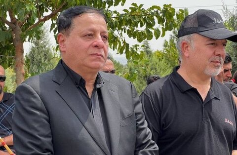 حضور محمدرضا ساکت در خاکسپاری پدر نیازمند محمدرضا ساکت