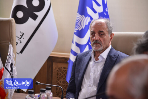 جلسه پرسش و پاسخ مدیرعامل فولاد مبارکه در جمع خبرنگاران حاضر در نمایشگاه متالکس