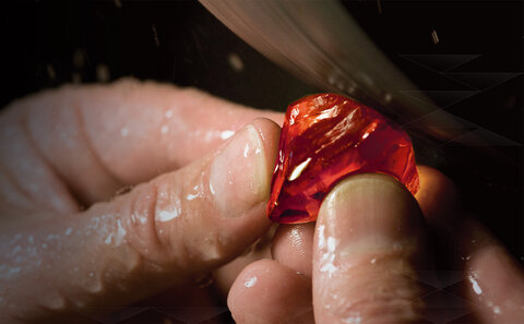 بزرگترین رویداد گوهرسنگ کشور ۹ تا ۱۱ آبان سال جاری برگزار می شود گوهرتراشی