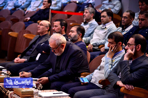 جلسه گردهمایی مدیران فولاد مبارکه با حضور وزیر صمت و استاندار اصفهان