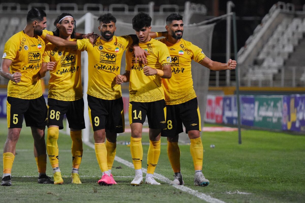 خلاصه بازی پیکان – استقلال/ کامبک طلایی‌پوشان با ۱۰ نفر