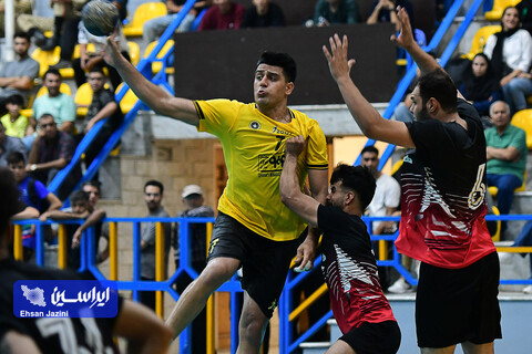 هندبال سپاهان - پرواز