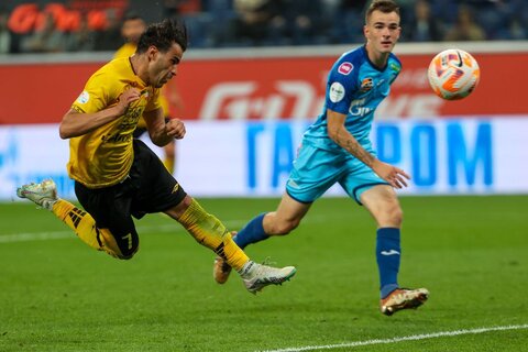 خلاصه بازی زنیت – سپاهان/ شکست سنگین در شب گلزنی آل‌کثیر