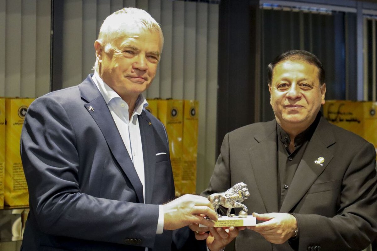 دیدار مدیران دو باشگاه زنیت و سپاهان در سن‌پترزبورگ