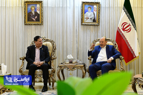 دیدار محمدرضا ساکت مدیرعامل سپاهان با سرکنسول ایران در عراق