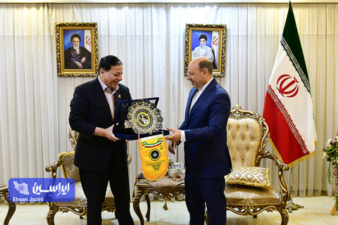 دیدار محمدرضا ساکت مدیرعامل سپاهان با سرکنسول ایران در عراق