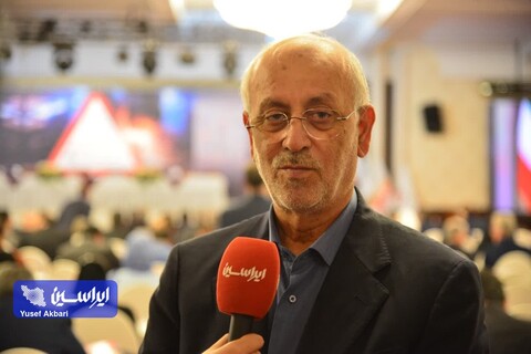 باید در همه زمینهها از جمله ماشین آلات معدنی به صادرات فکر کنیم تالارپشتی