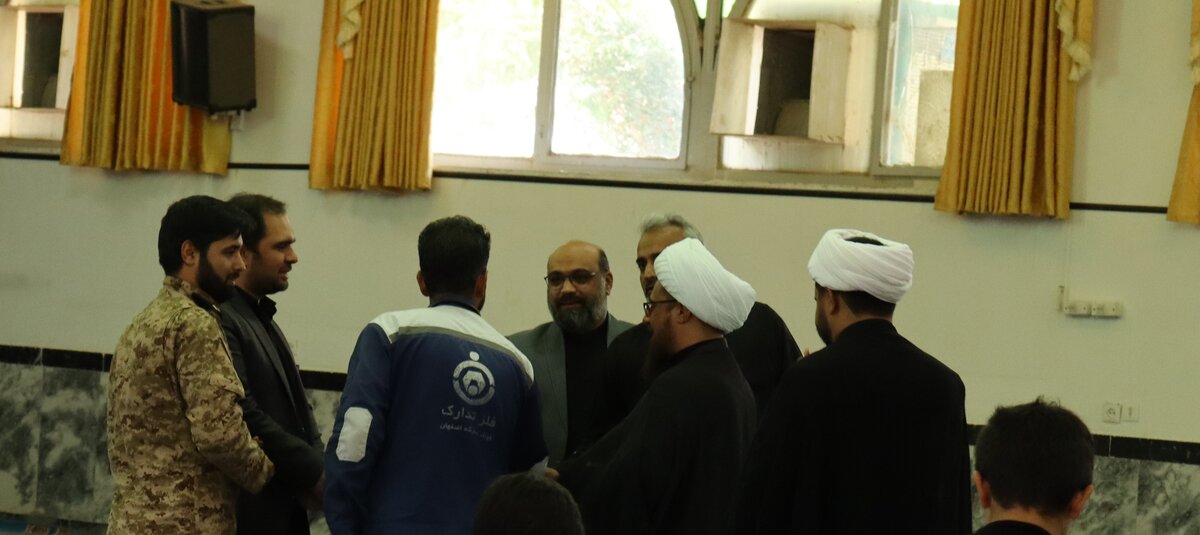 سومین مرحله توزیع بستههای معیشتی شرکت فلز تدارک فولاد مبارکه اصفهان