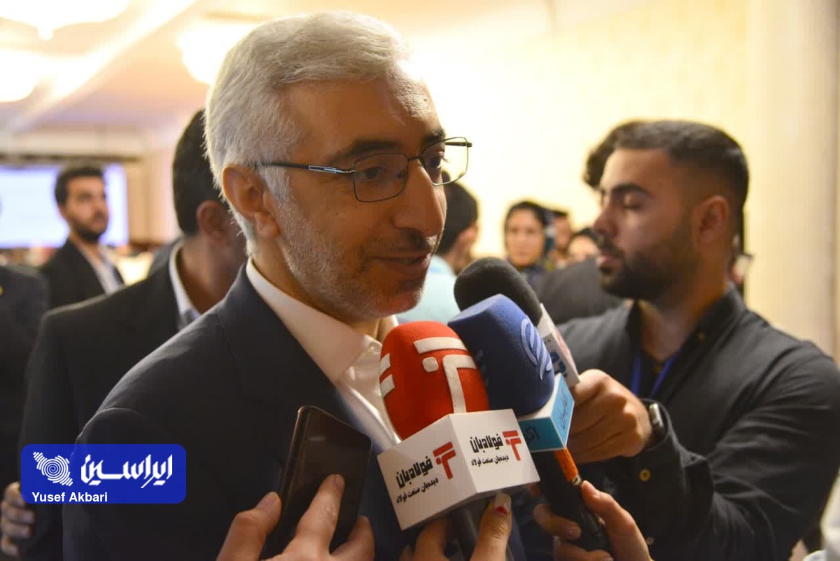 تمام تلاش ما در بورس نگه‌داشتن عرضه و تقاضا بدون دخالت‌های دستوری است 