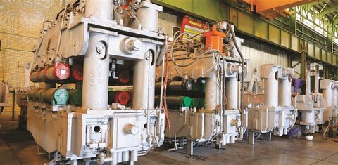 صرفهجویی ۴۵ میلیاردی با بازسازی محفظههای آبگرد غلتکهای ریختهگری فولادمبارکه محفظه آبگرد غلتک