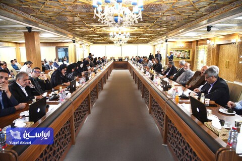 افتتاح اولین نمایشگاه تخصصی انرژی‌های نو و تجدیدپذیر اصفهان