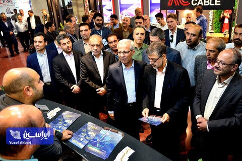 اولین روز نمایشگاه تخصصی انرژی‌های نو و تجدیدپذیر اصفهان