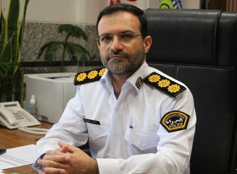 سرویسها در حیاط مدارس دانشآموزان را سوار و پیاده کنند سرهنگ زارع