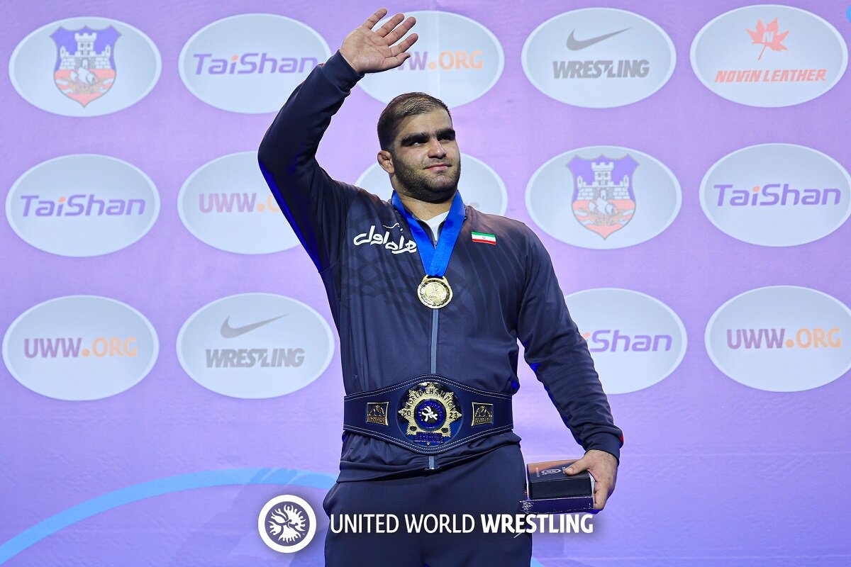 امین میرزازاده قهرمان کشتی فرنگی جهان شد