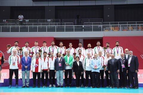 اهدای مدال طلا به والیبال ایران (بازی‌های آسیایی 2022)