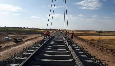 رشد تجارت با ترکمنستان در دولت سیزدهم/ بهرهبرداری از خط ریلی چابهار- زاهدان در سال آینده قطار ایران و عراق